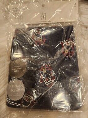 NWT Baby GAP Navy Santa Print Pajama Set, Size 3T